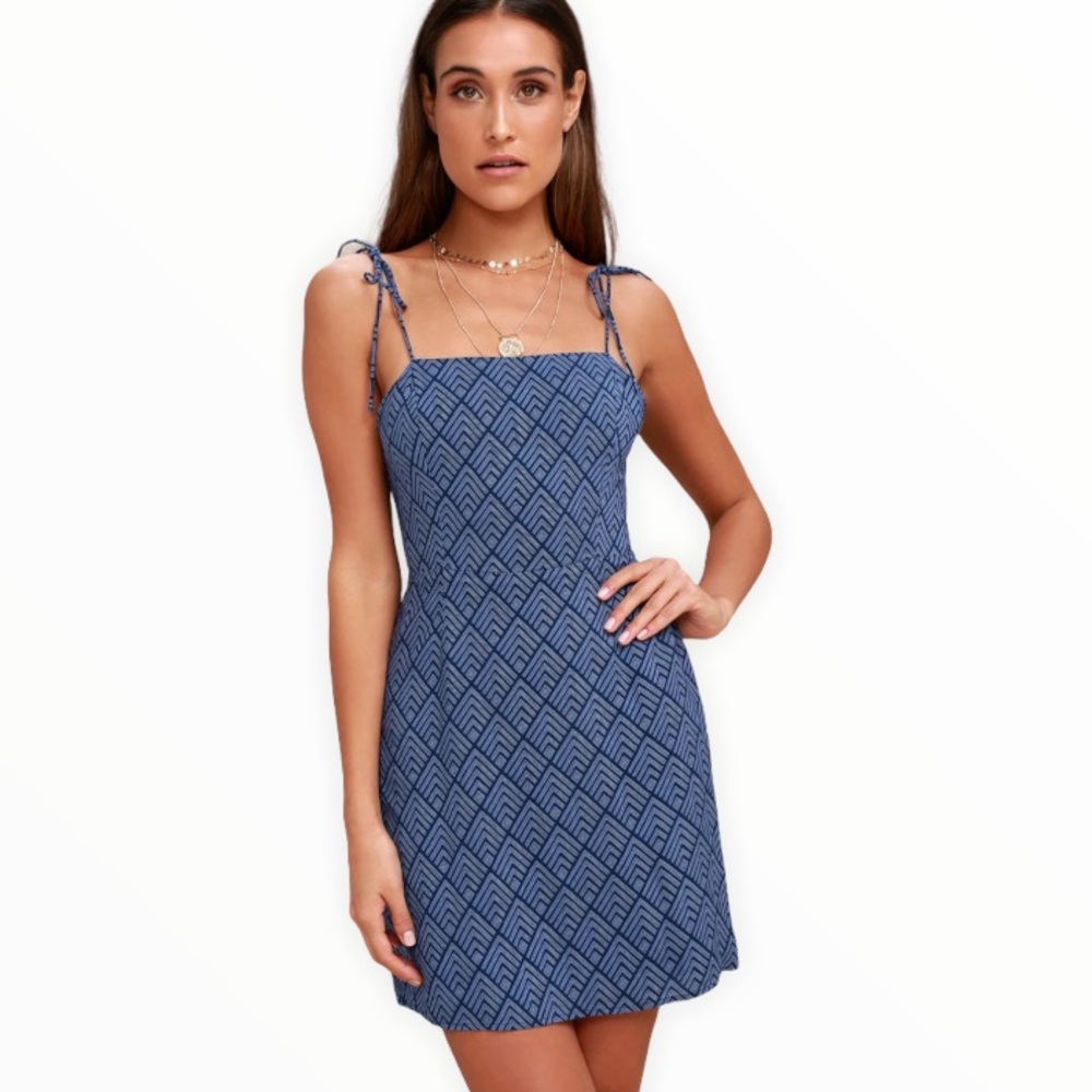 NWOT Lulu's Cambria Blue Print Mini Dress